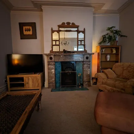 5 Bed Terraced Family Home Bristol + Parking Exterior photo
