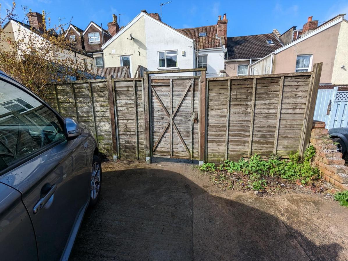 5 Bed Terraced Family + Parking Holiday home